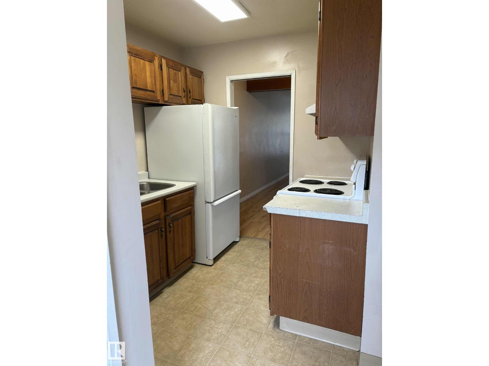 10405 24 Av Nw Nw, Edmonton, Alberta  T6J 4S2 - Photo 7 - E4452118