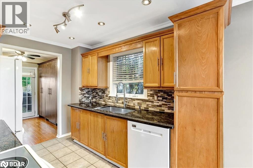 56 Knicely Road, Barrie, Ontario  L4N 6V3 - Photo 7 - 40774242