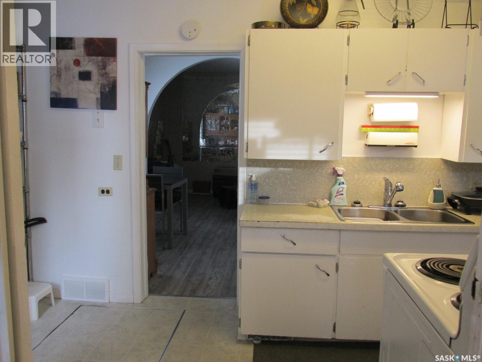 214 2nd Street E, Nipawin, Saskatchewan  S0E 1E0 - Photo 14 - SK019439