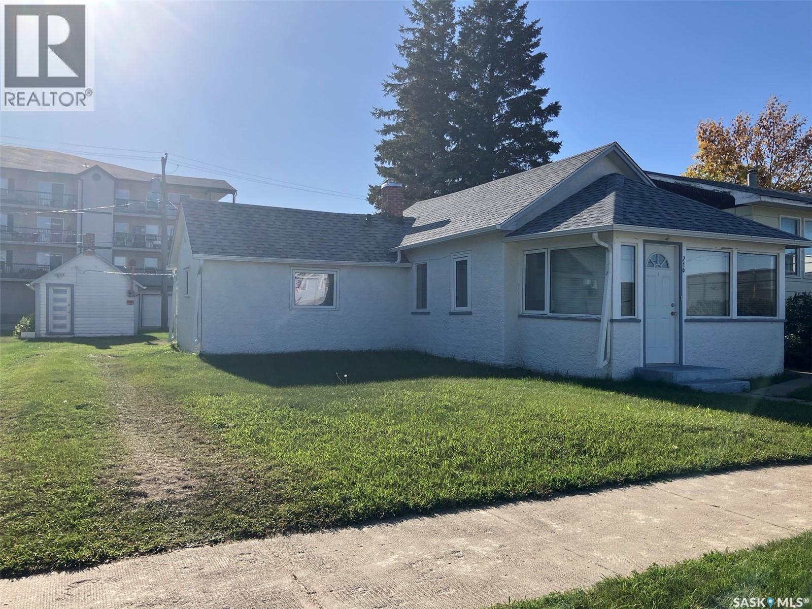 214 2nd STREET E, Nipawin, Saskatchewan