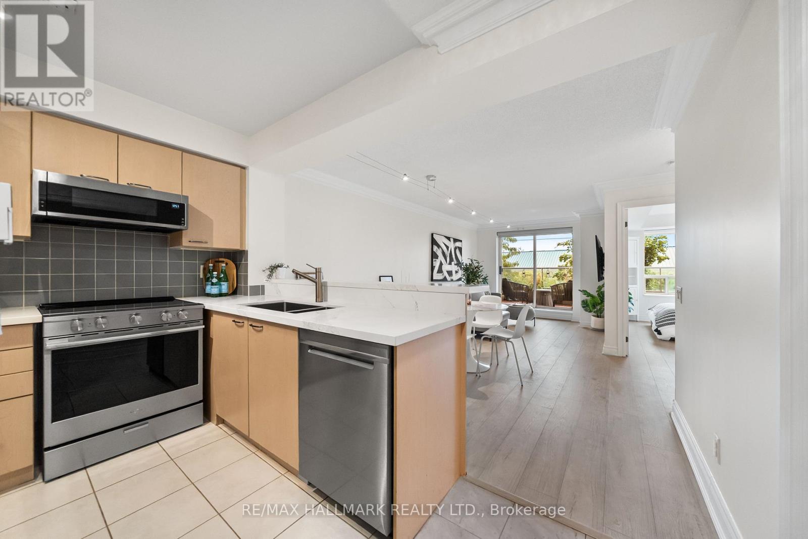 309 - 2 Clairtrell Road, Toronto, Ontario  M2N 7H5 - Photo 5 - C12432249