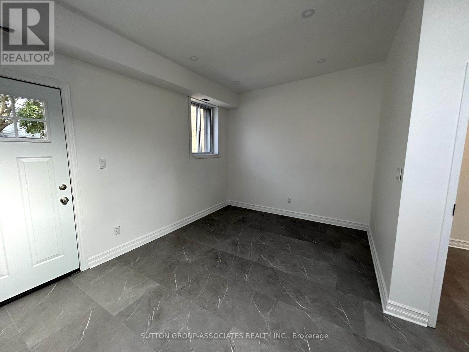 3rd - 792 College Street, Toronto, Ontario  M6G 1C6 - Photo 5 - C12432271