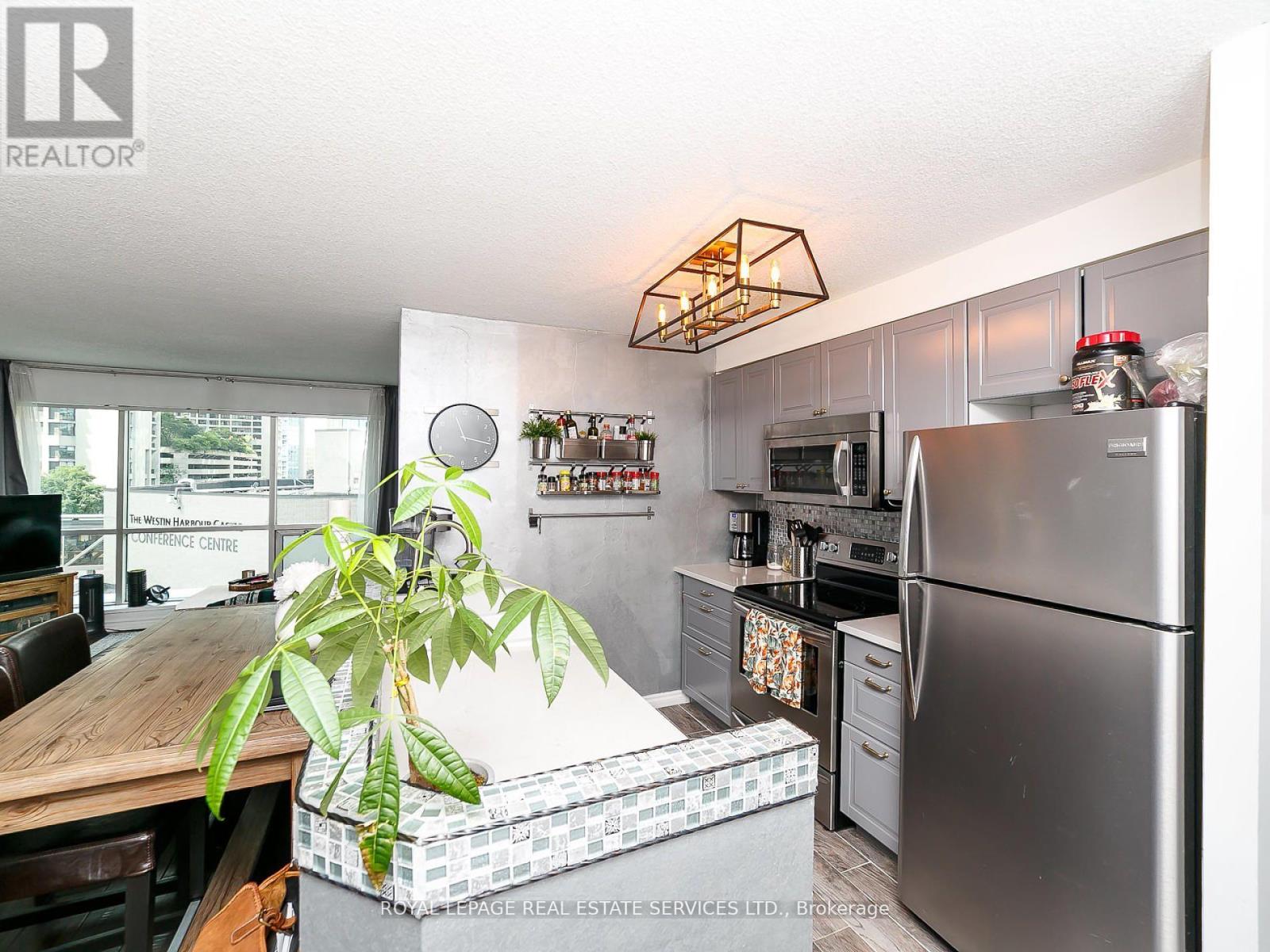 407 - 10 Queens Quay W, Toronto, Ontario  M5J 2R9 - Photo 6 - C12432291