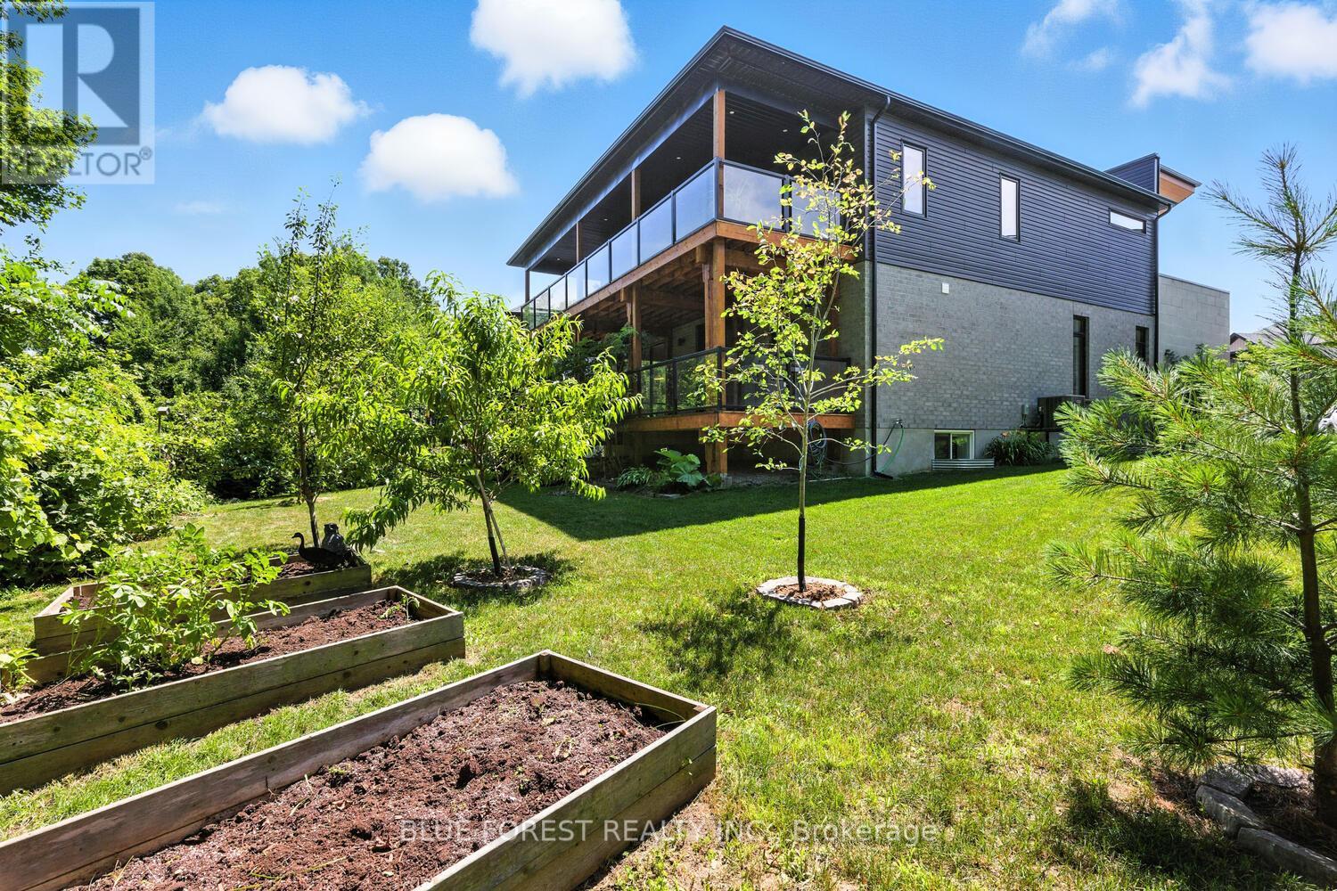 1287 Dyer Crescent, London North, Ontario  N6G 0S7 - Photo 42 - X12432404