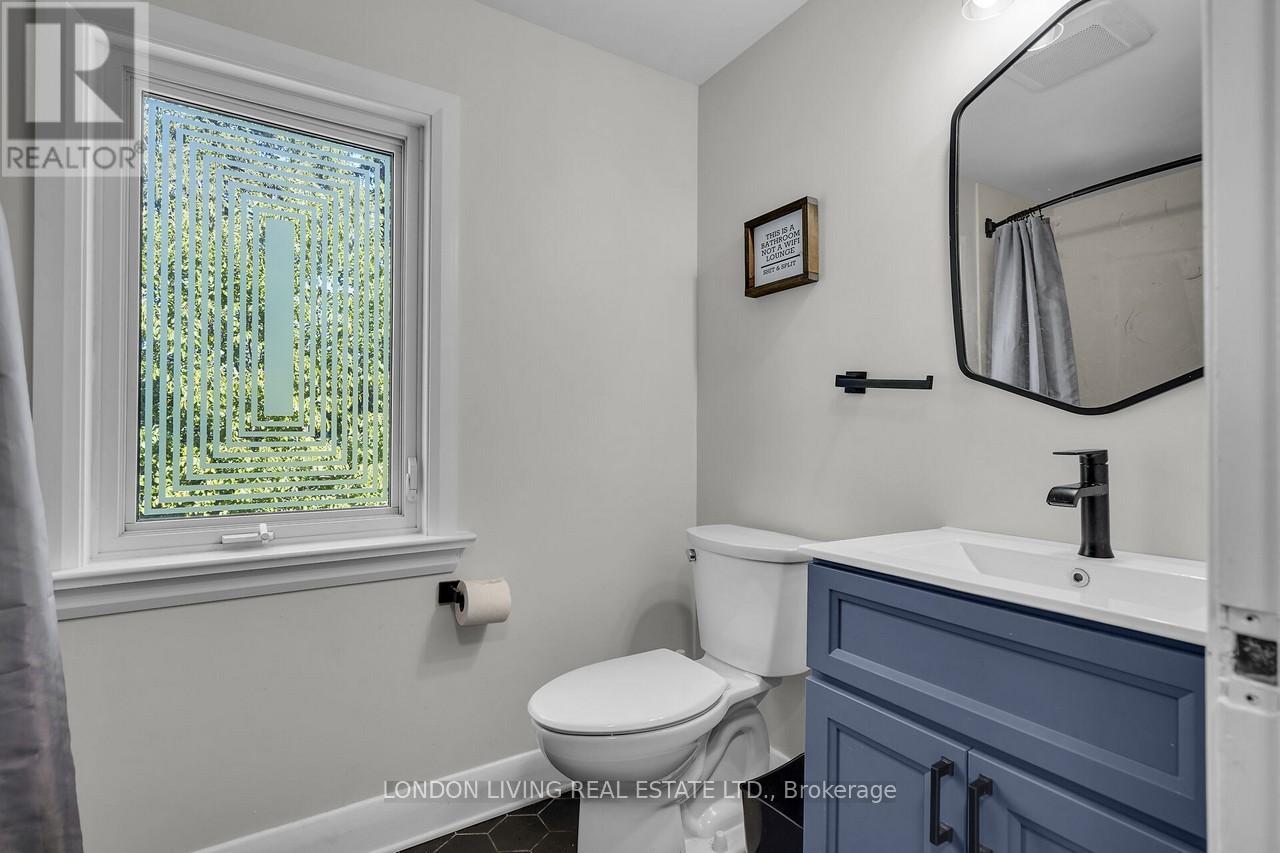 396 Wortley Road, London South, Ontario  N6C 3S6 - Photo 27 - X12432412
