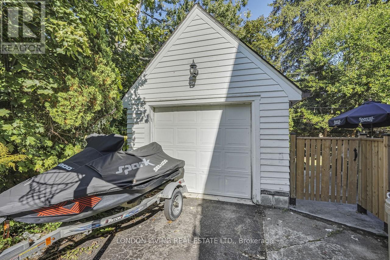 396 Wortley Road, London South, Ontario  N6C 3S6 - Photo 39 - X12432412