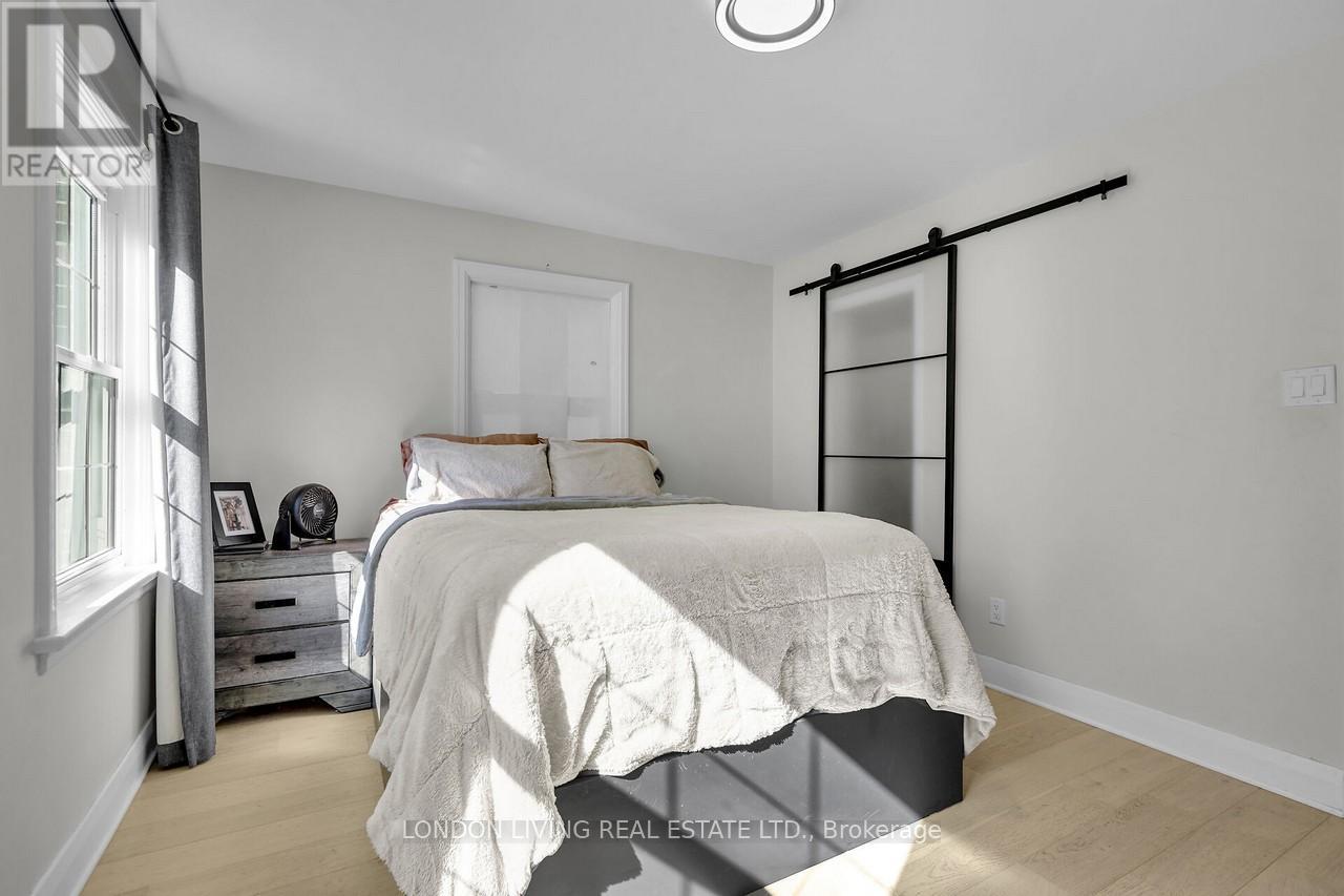 396 Wortley Road, London South, Ontario  N6C 3S6 - Photo 7 - X12432412