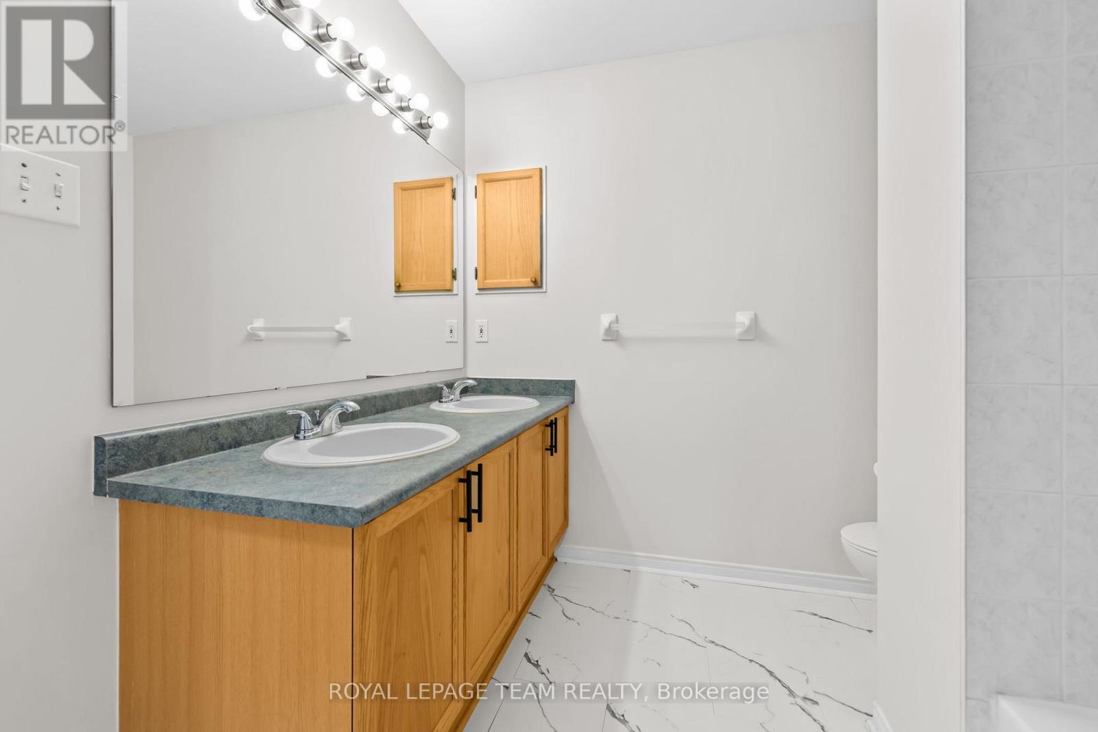 183 Mountshannon Drive, Ottawa, Ontario  K2J 4R9 - Photo 14 - X12432331