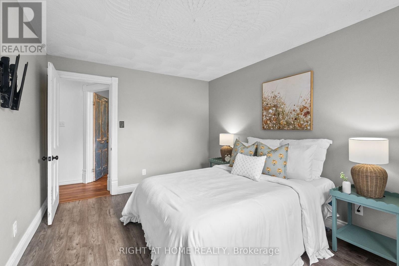 94 Main Street, North Dundas, Ontario  K0A 2R0 - Photo 22 - X12432343