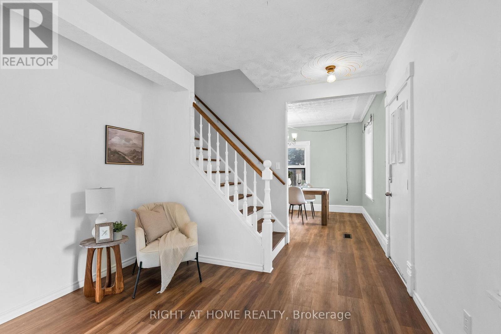94 Main Street, North Dundas, Ontario  K0A 2R0 - Photo 5 - X12432343