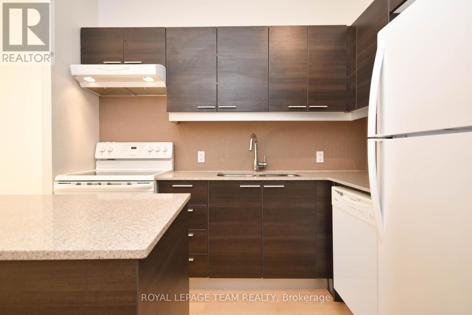 522 - 349 Mcleod Street, Ottawa, Ontario  K2P 0S1 - Photo 6 - X12432372