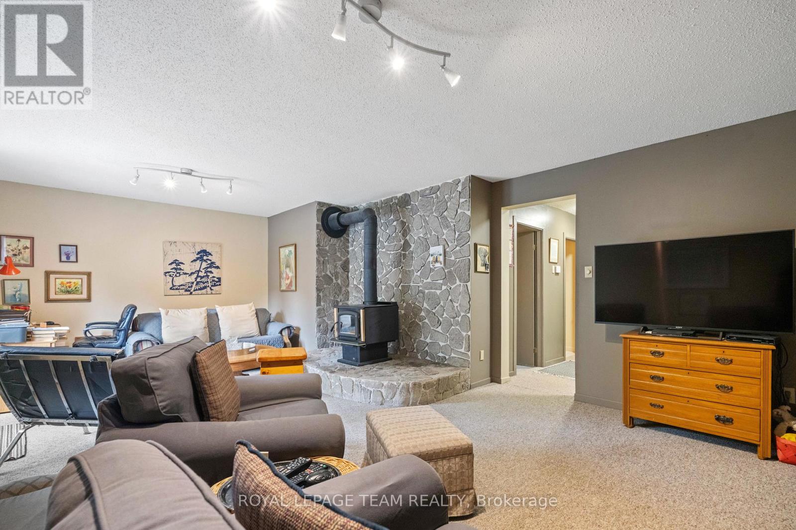 7268 Harnett Road, Ottawa, Ontario  K0A 2T0 - Photo 15 - X12432375