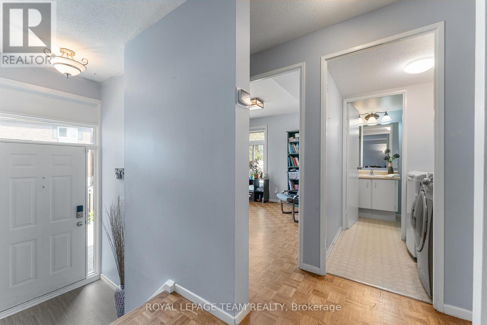 52 - 96 Beachview Private, Ottawa, Ontario  K1V 1M7 - Photo 19 - X12432397