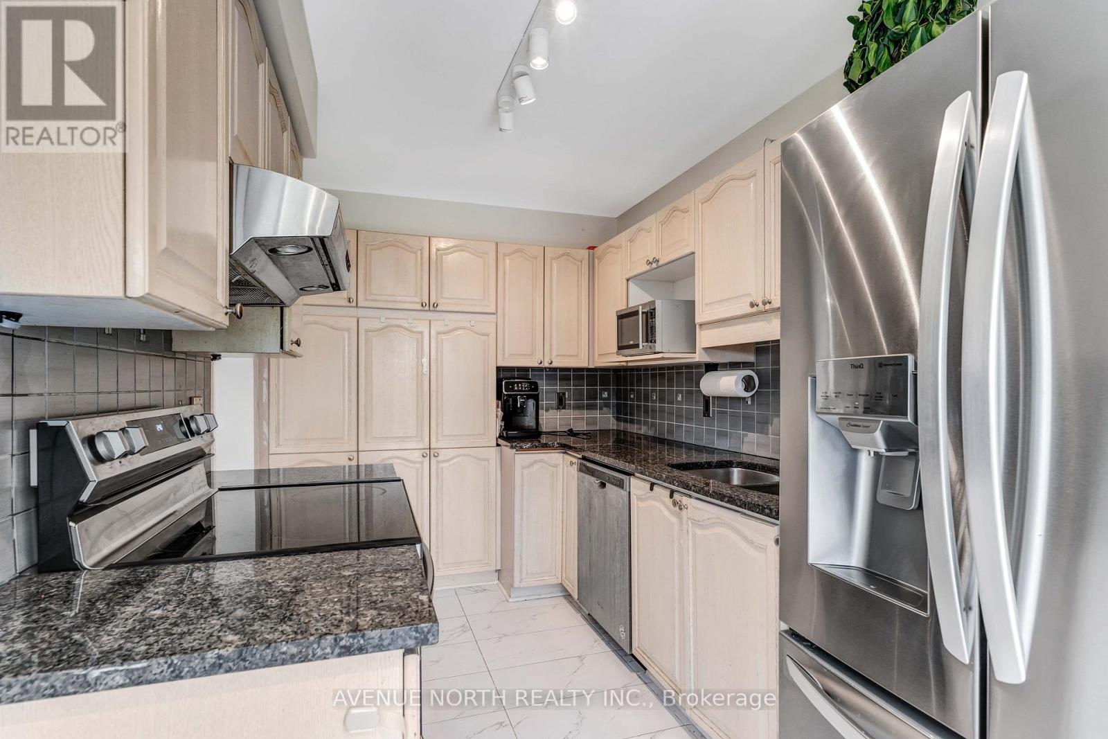 51 Mullcraft Crescent, Ottawa, Ontario  K2J 4P7 - Photo 15 - X12432420