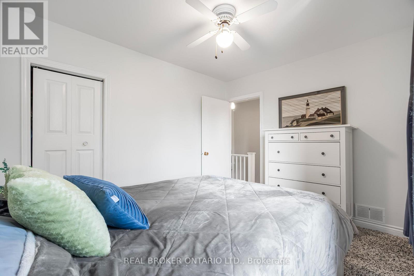 1003 Silver Street, Ottawa, Ontario  K1Z 6H8 - Photo 24 - X12432430