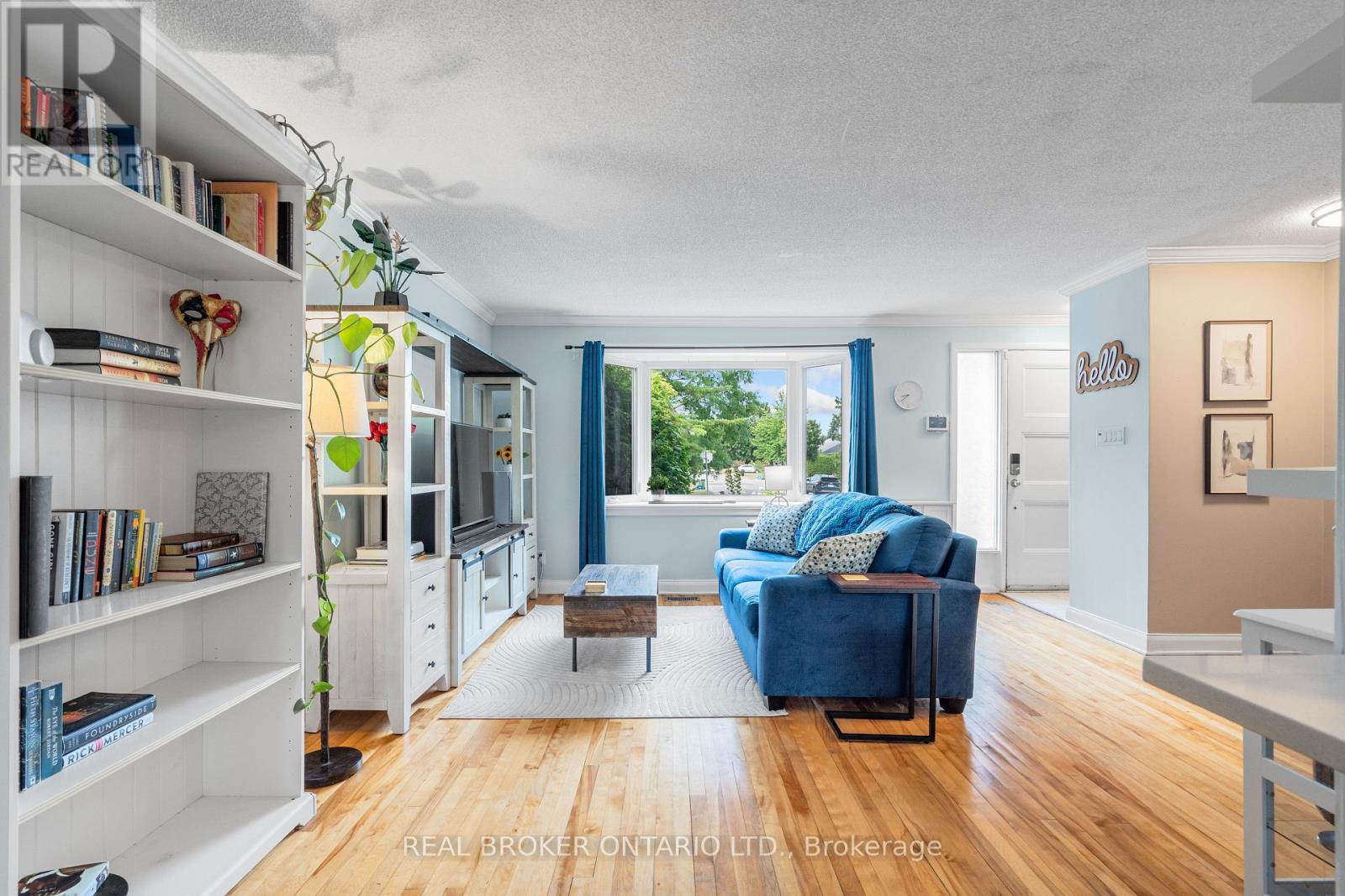 1003 Silver Street, Ottawa, Ontario  K1Z 6H8 - Photo 5 - X12432430