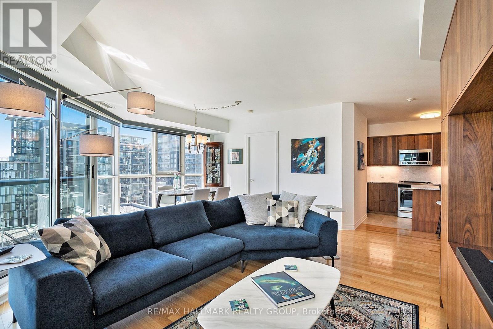 1601 - 445 Laurier Avenue W, Ottawa, Ontario  K1N 6R4 - Photo 4 - X12432431