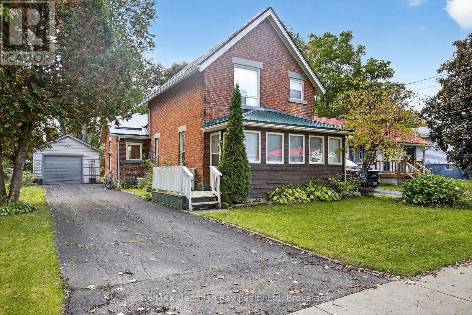 16 JOHN STREET, Severn, Ontario