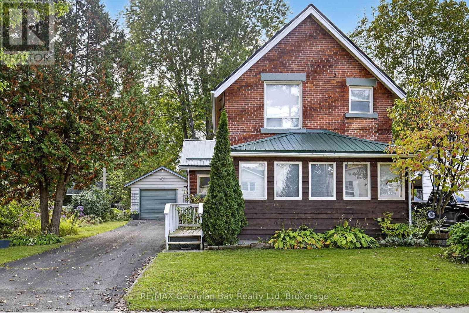 16 John Street, Severn, Ontario  L0K 1E0 - Photo 27 - S12432393