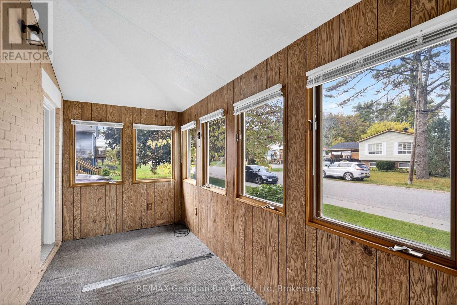 16 John Street, Severn, Ontario  L0K 1E0 - Photo 6 - S12432393