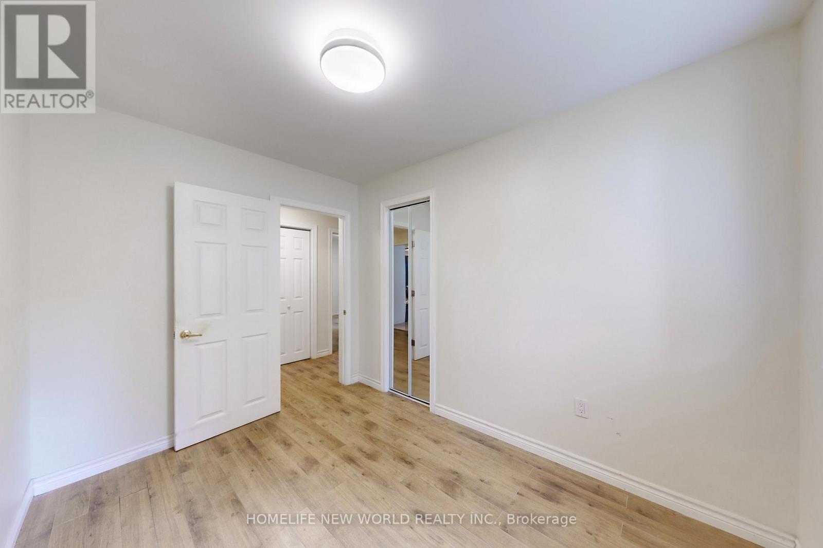 66 Farr Avenue, East Gwillimbury, Ontario  L0G 1V0 - Photo 35 - N12432288