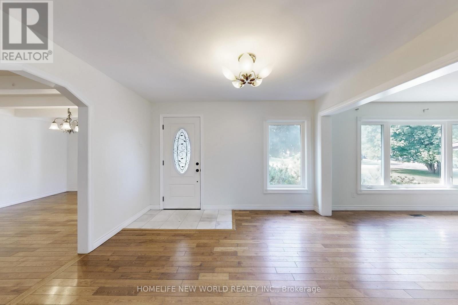 66 Farr Avenue, East Gwillimbury, Ontario  L0G 1V0 - Photo 42 - N12432288
