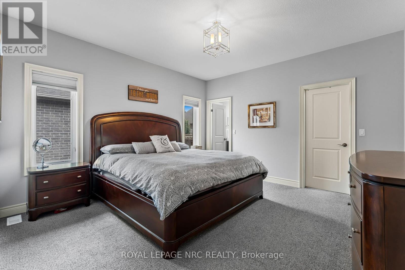 23 Abbott Place, Pelham (Fonthill), Ontario  L0S 1E5 - Photo 11 - X12432315