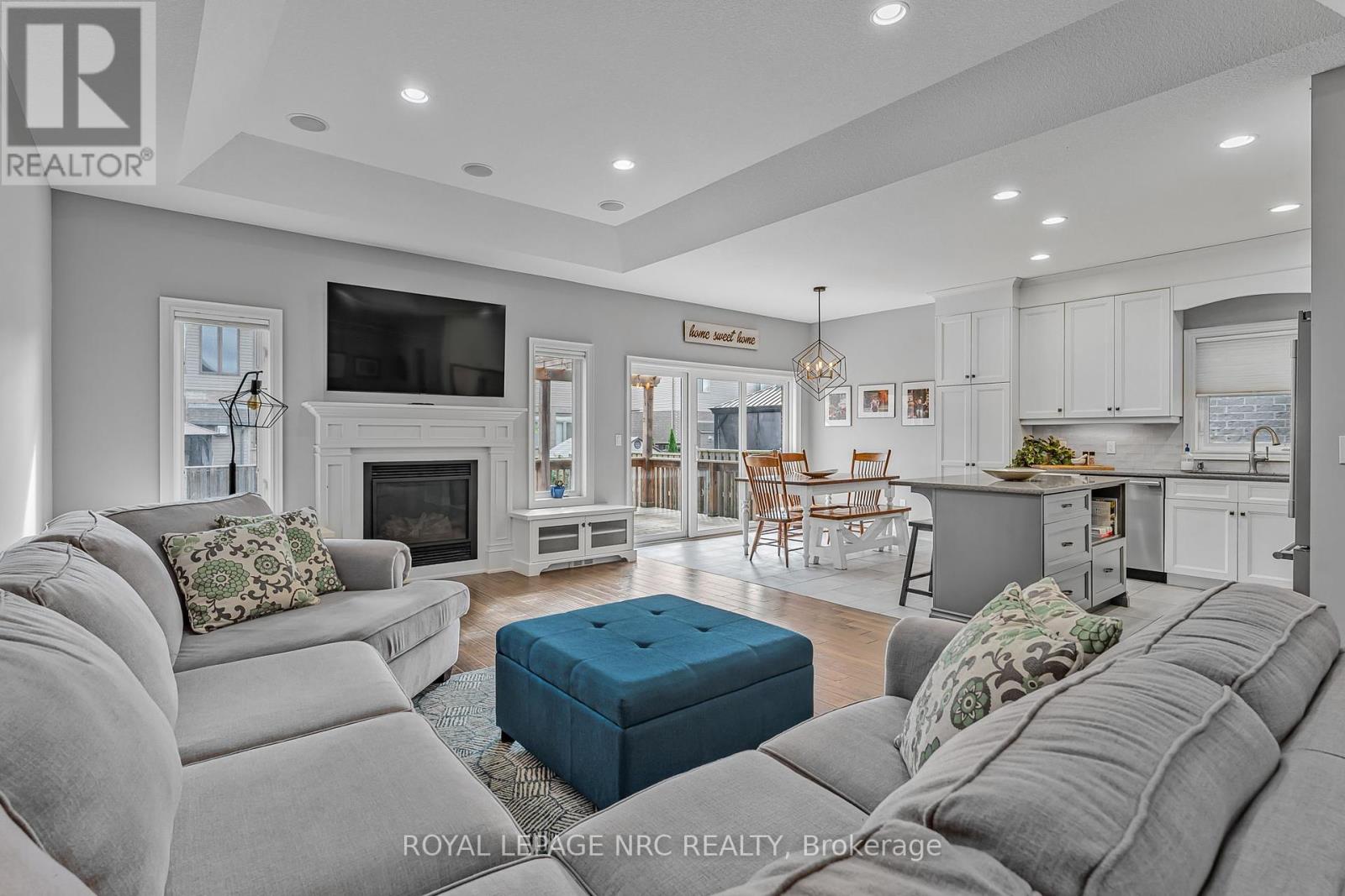 23 Abbott Place, Pelham (Fonthill), Ontario  L0S 1E5 - Photo 17 - X12432315