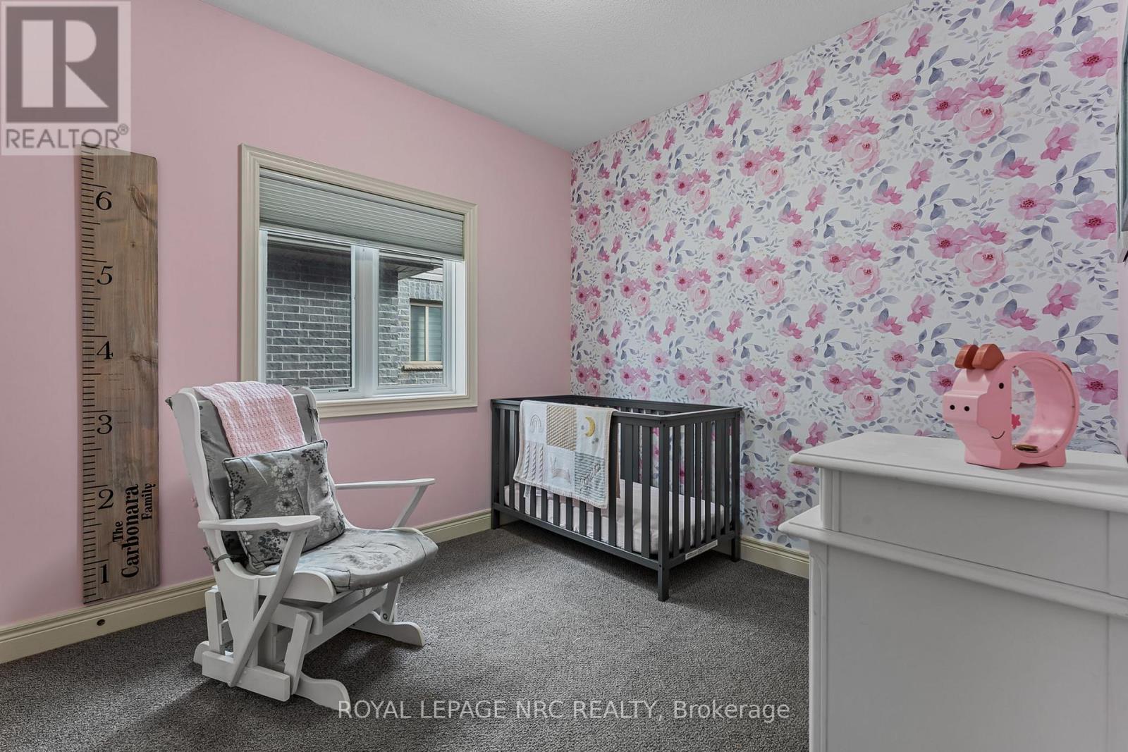 23 Abbott Place, Pelham (Fonthill), Ontario  L0S 1E5 - Photo 7 - X12432315