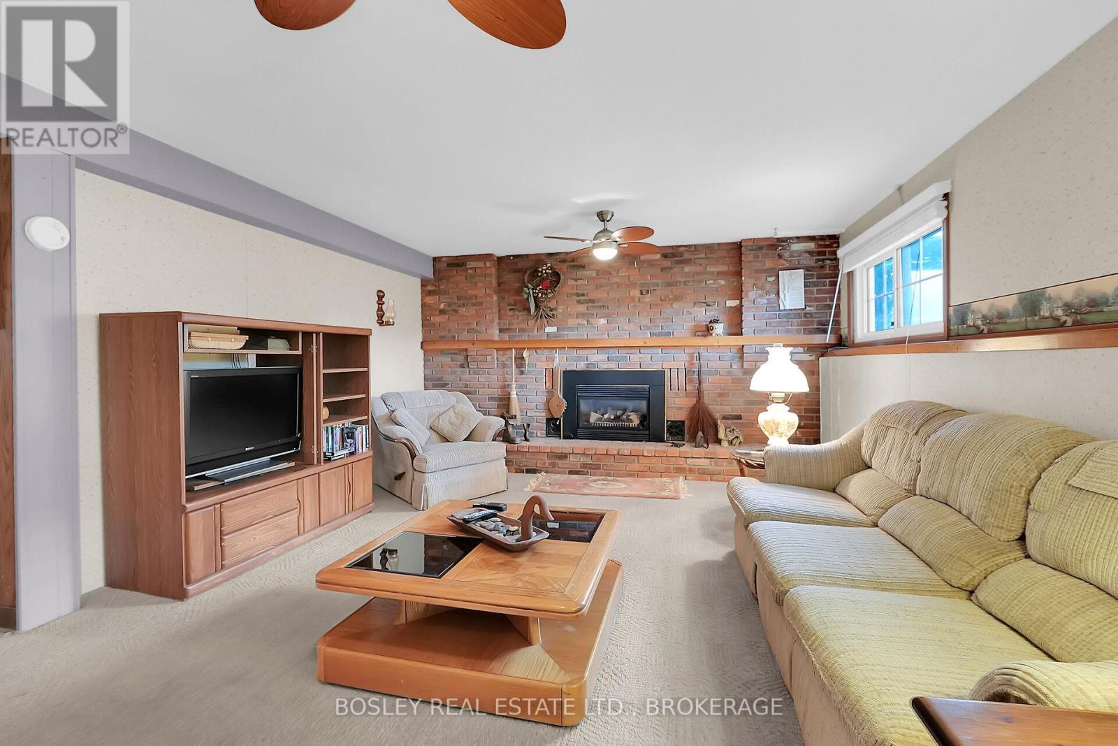 25 Lawrence Drive, Thorold (Confederation Heights), Ontario  L2V 2X6 - Photo 18 - X12432339