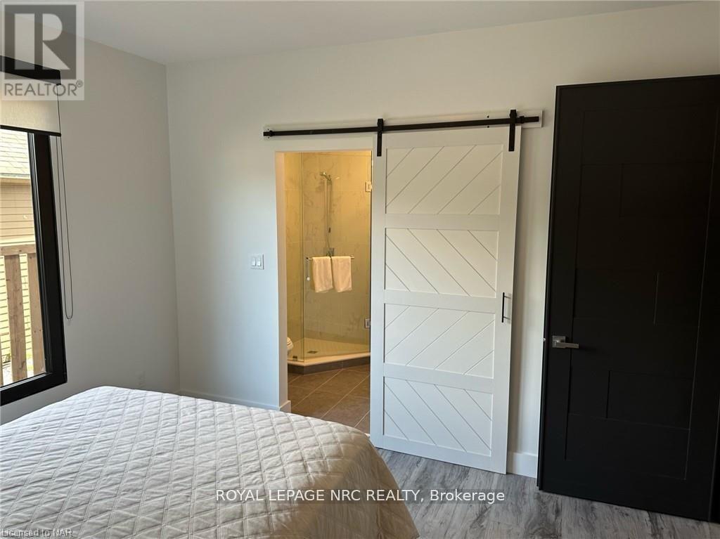 10 Pawling Street, St. Catharines (Port Dalhousie), Ontario  L2N 5M2 - Photo 8 - X12432436