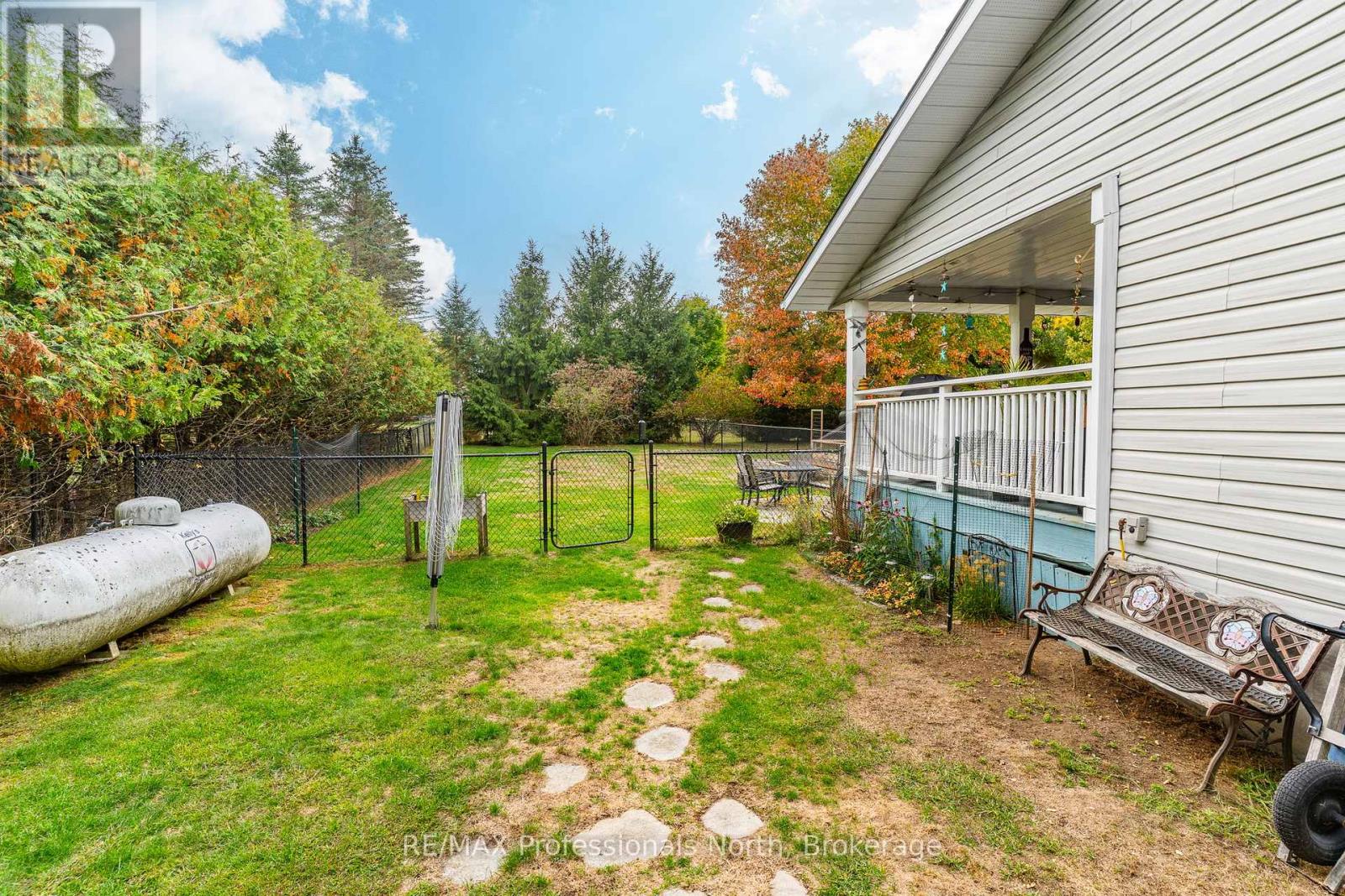 13 Glebe Road, Dysart Et Al, Ontario  K0M 1S0 - Photo 43 - X12432351