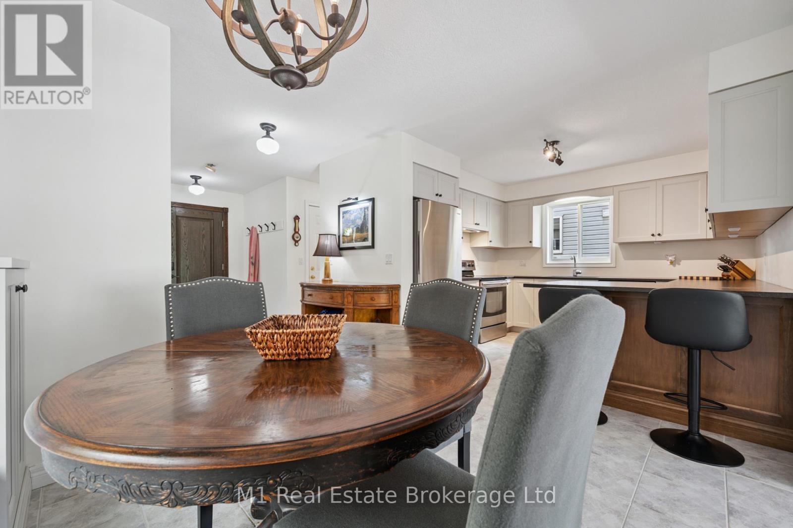 25 Mackay Street, Guelph, Ontario  N1E 7H3 - Photo 15 - X12432374