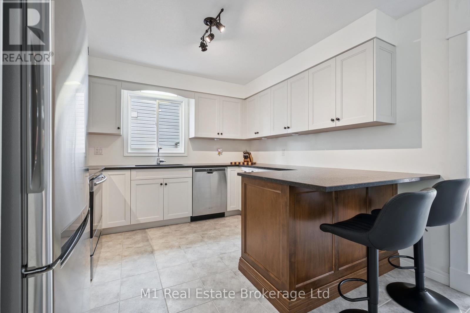 25 Mackay Street, Guelph, Ontario  N1E 7H3 - Photo 17 - X12432374