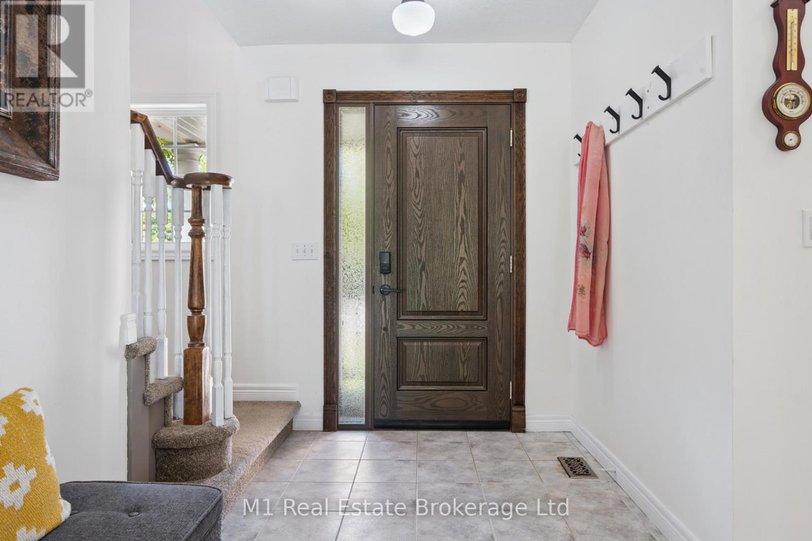25 Mackay Street, Guelph, Ontario  N1E 7H3 - Photo 5 - X12432374