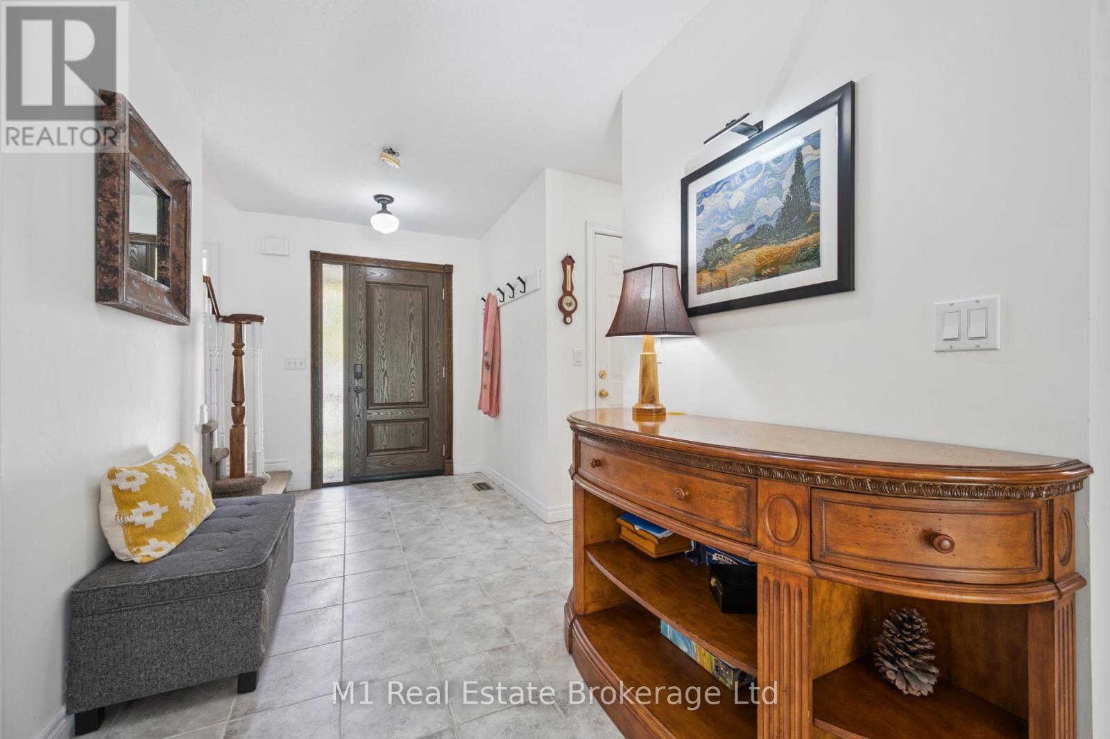 25 Mackay Street, Guelph, Ontario  N1E 7H3 - Photo 6 - X12432374