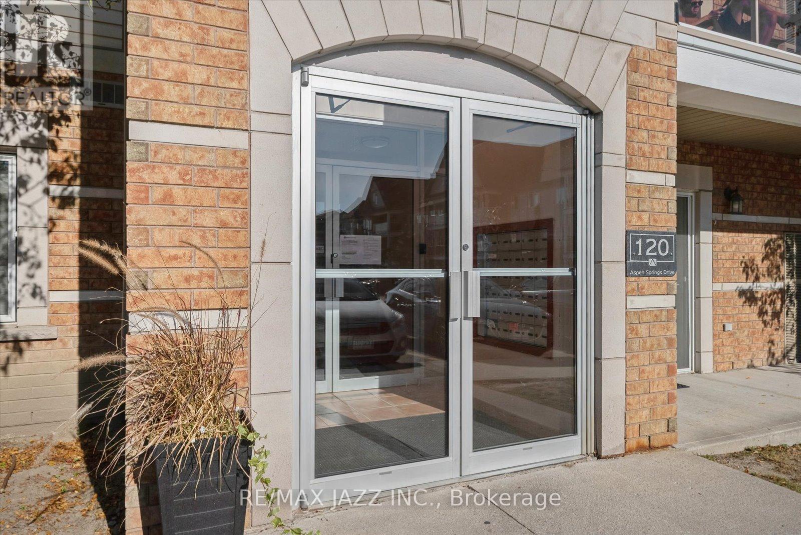 205 - 120 Aspen Springs Drive, Clarington, Ontario  L1C 0G7 - Photo 1 - E12432438