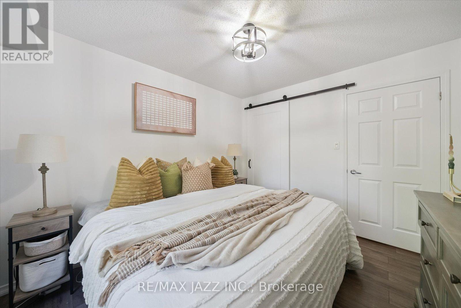 205 - 120 Aspen Springs Drive, Clarington, Ontario  L1C 0G7 - Photo 18 - E12432438