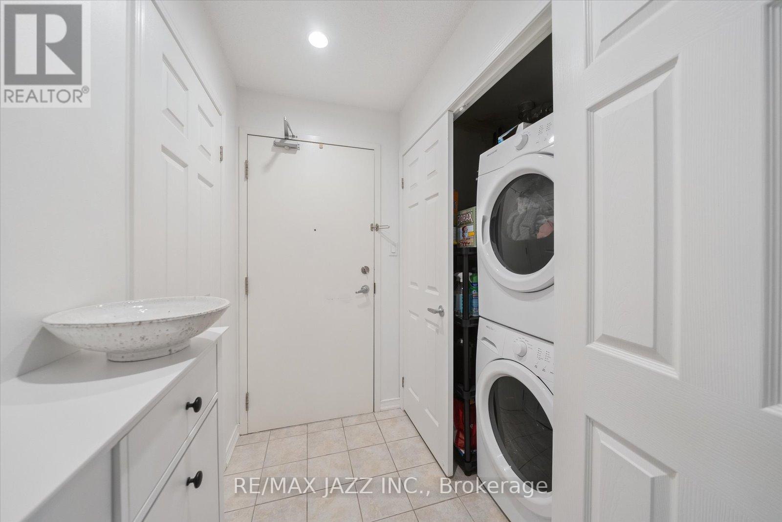 205 - 120 Aspen Springs Drive, Clarington, Ontario  L1C 0G7 - Photo 23 - E12432438