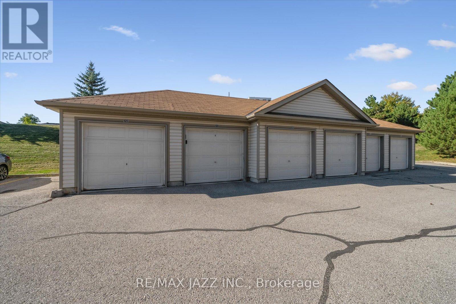 205 - 120 Aspen Springs Drive, Clarington, Ontario  L1C 0G7 - Photo 27 - E12432438