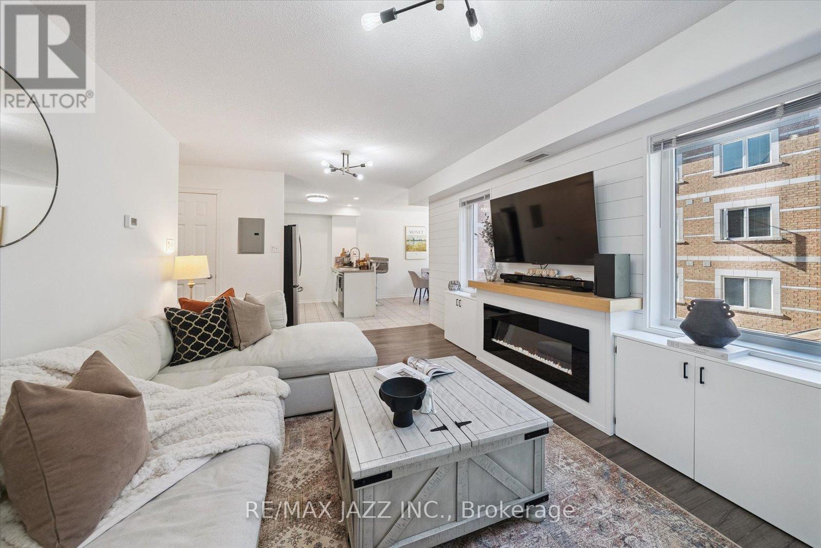 205 - 120 Aspen Springs Drive, Clarington, Ontario  L1C 0G7 - Photo 8 - E12432438
