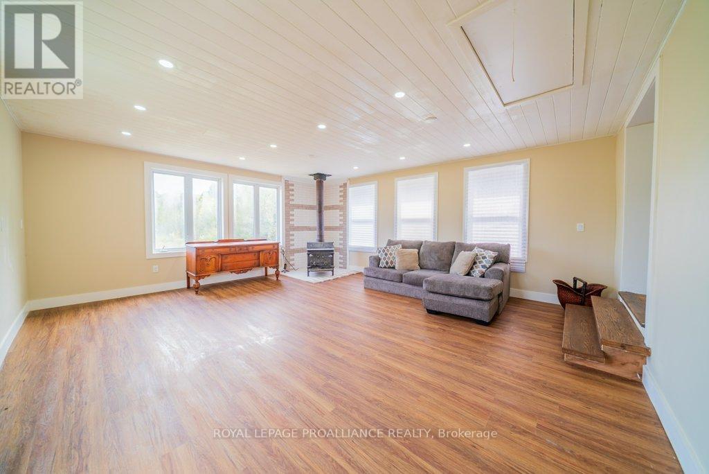 5948 Ardoch Road, North Frontenac, Ontario  K0H 1C0 - Photo 16 - X12432376