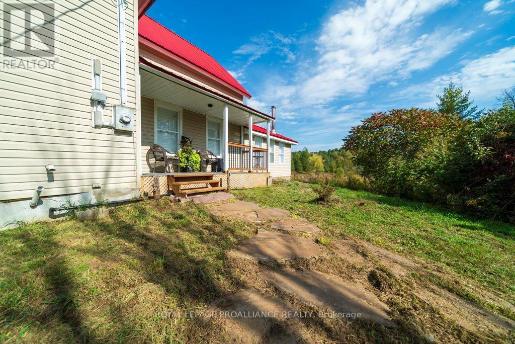 5948 Ardoch Road, North Frontenac, Ontario  K0H 1C0 - Photo 6 - X12432376