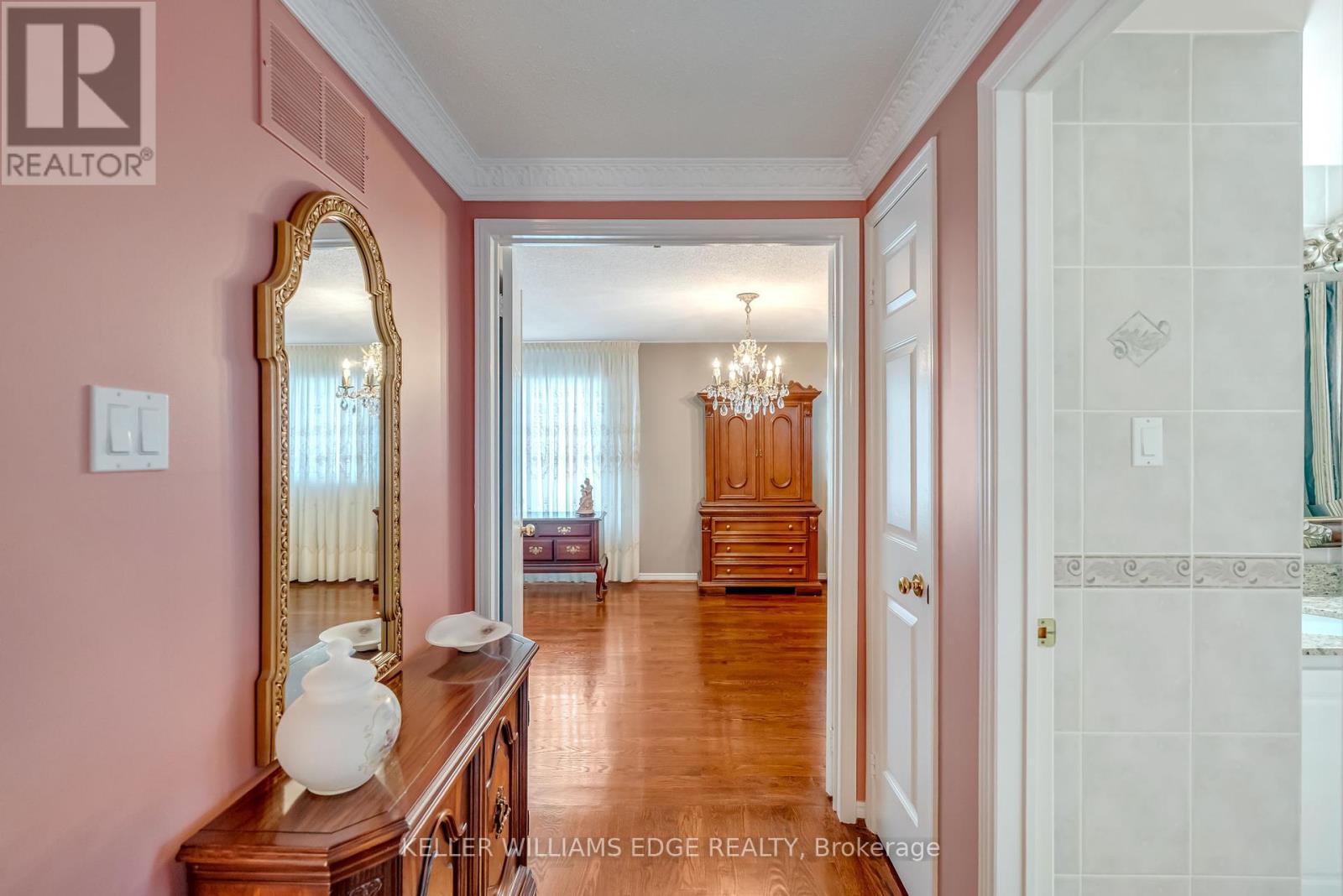 51 Corkett Drive, Brampton (Northwood Park), Ontario  L6X 3G1 - Photo 20 - W12432264