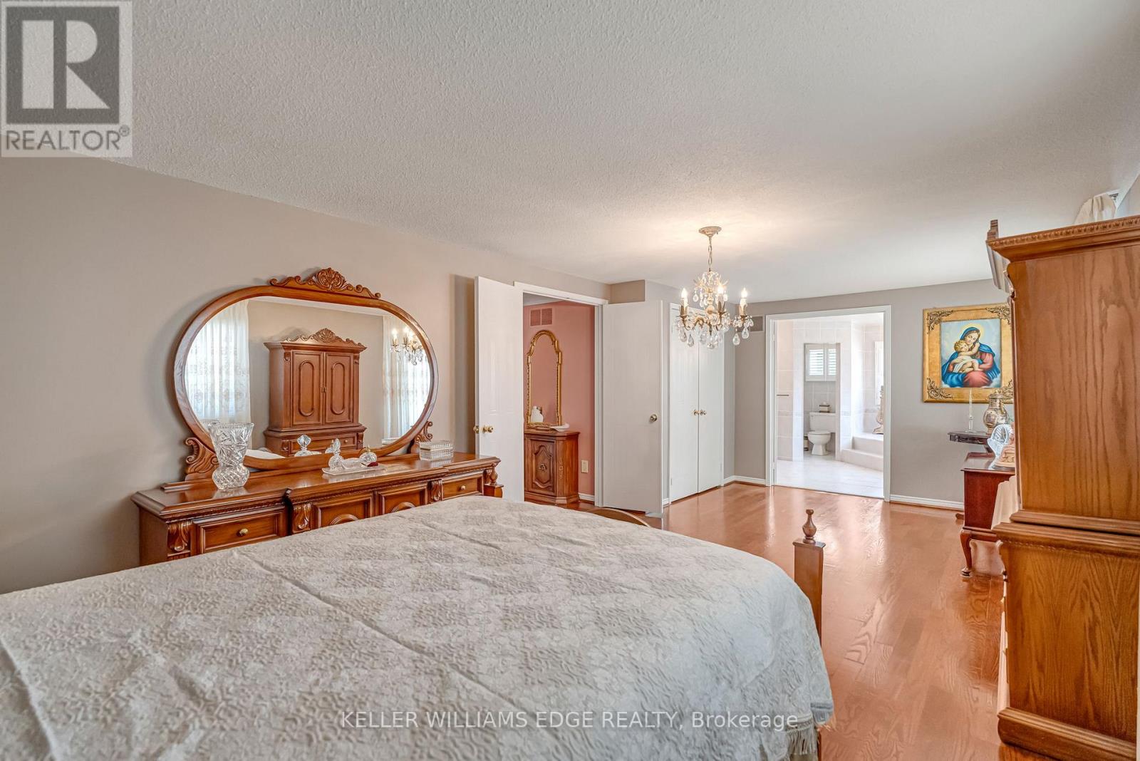 51 Corkett Drive, Brampton (Northwood Park), Ontario  L6X 3G1 - Photo 22 - W12432264