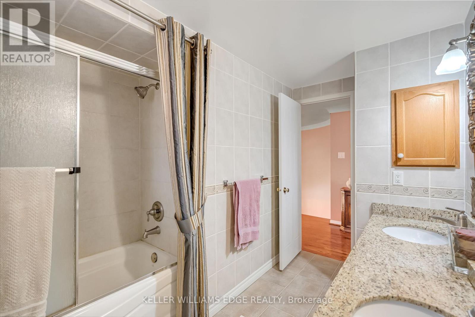 51 Corkett Drive, Brampton (Northwood Park), Ontario  L6X 3G1 - Photo 28 - W12432264