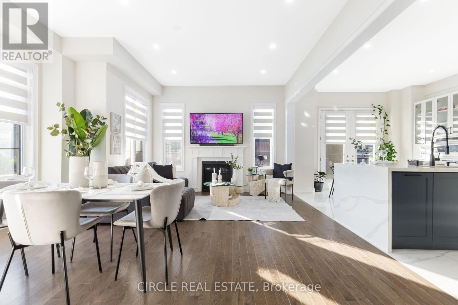 3419 Sixth Line, Oakville, Ontario  L6H 0Y7 - Photo 6 - W12432266