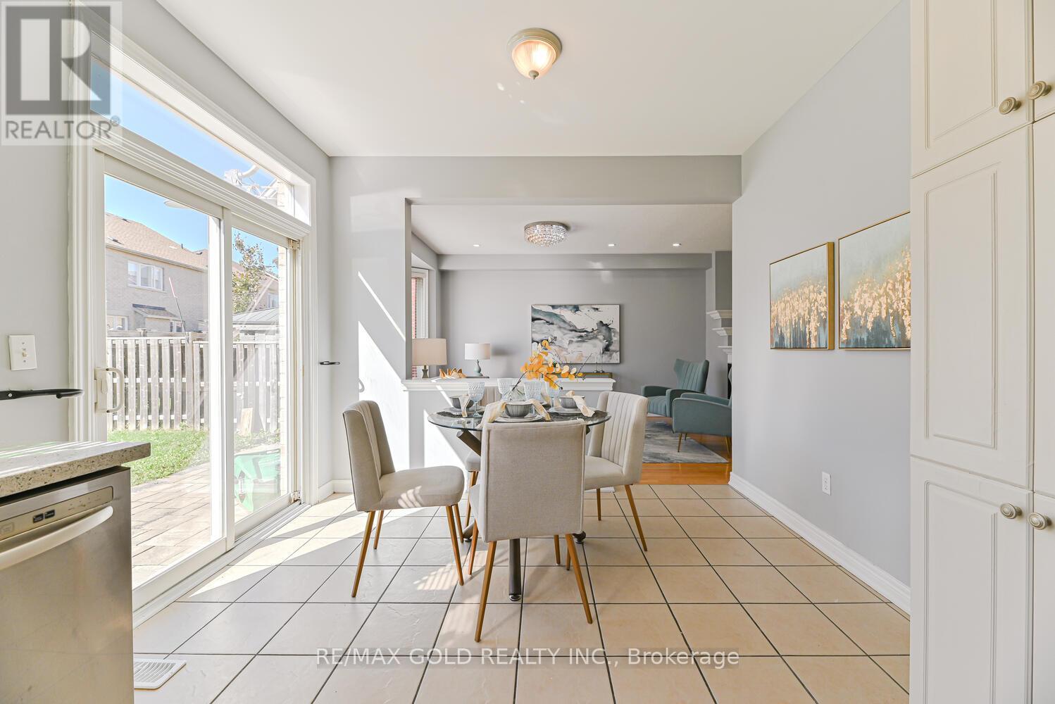 420 Sunny Meadow Boulevard, Brampton, Ontario  L6R 0H5 - Photo 13 - W12432287