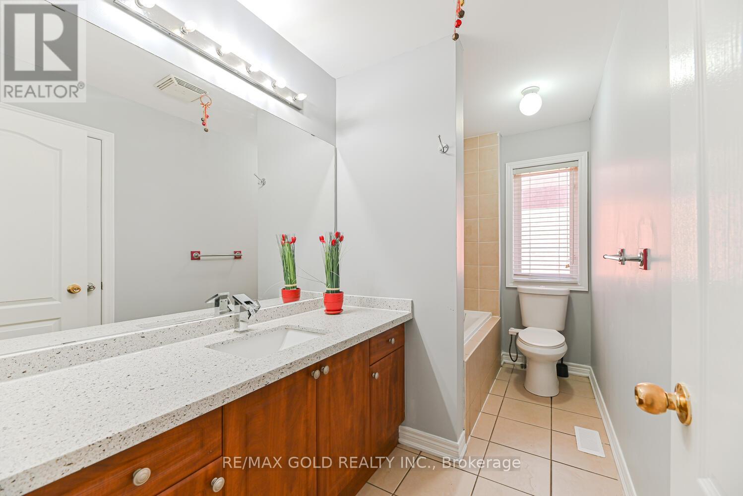 420 Sunny Meadow Boulevard, Brampton, Ontario  L6R 0H5 - Photo 29 - W12432287