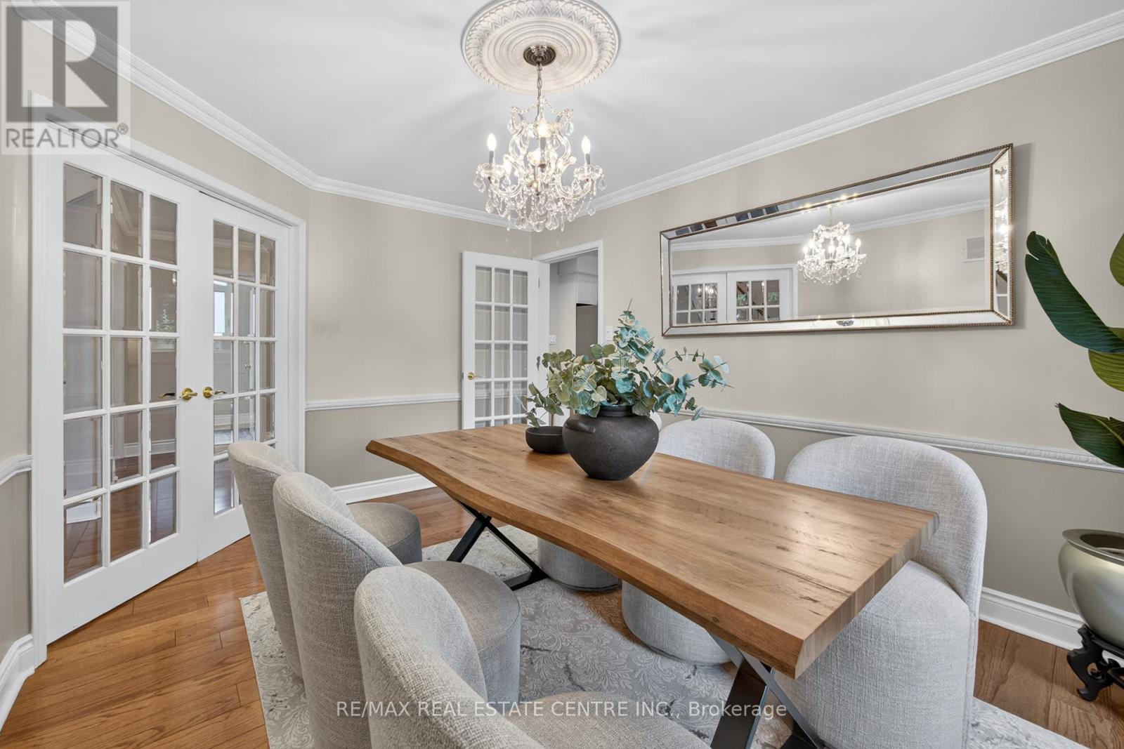 1436 Sprucewood Terrace, Oakville, Ontario  L6M 2P9 - Photo 17 - W12432289